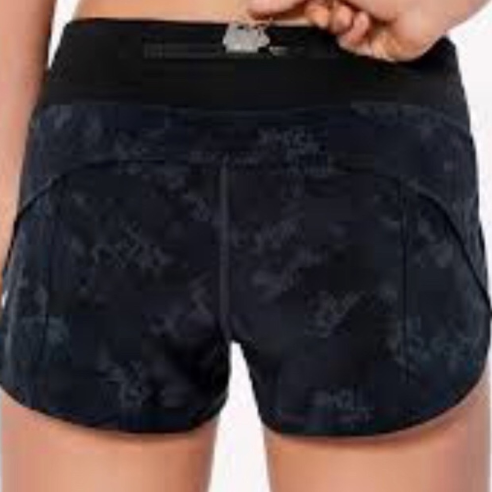 Lululemon army blue shorts